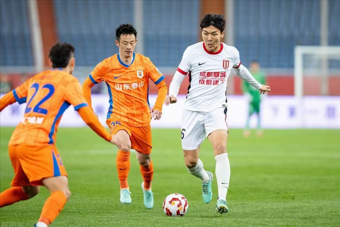 开云体育-关于中超冲刺阶段再迎强敌，国际米兰远射贴柱，主帅态度：态度坚定，临场指挥获称赞的信息